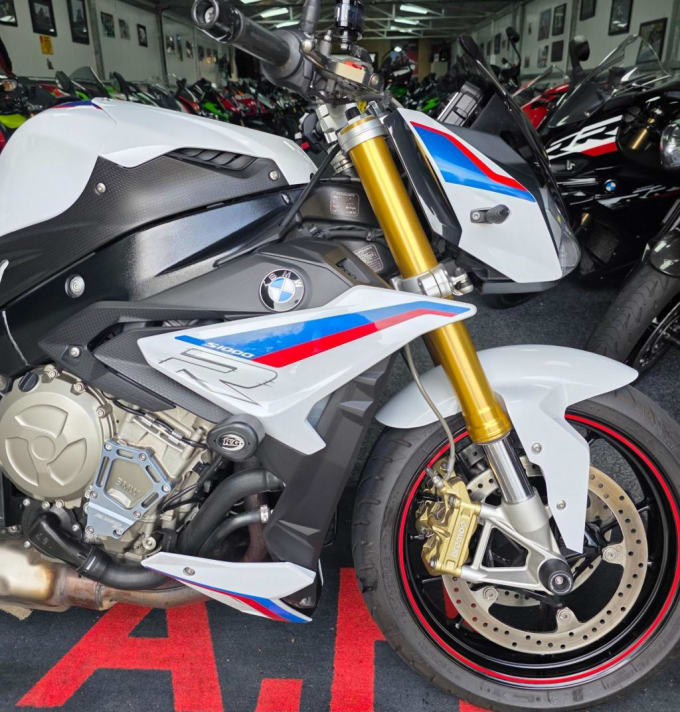 2017 BMW S 1000 R