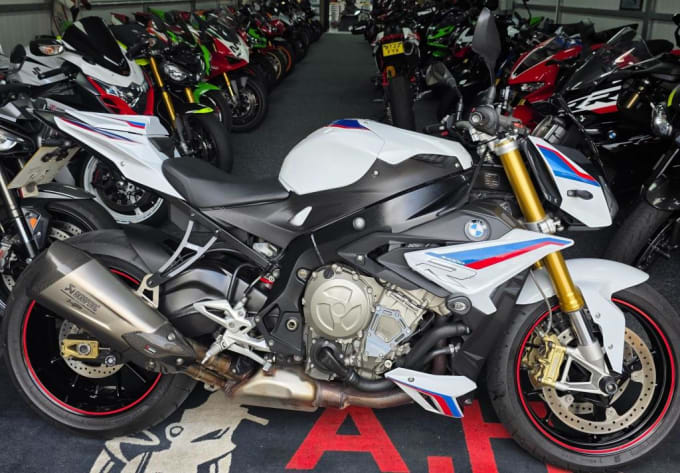 2017 BMW S 1000 R