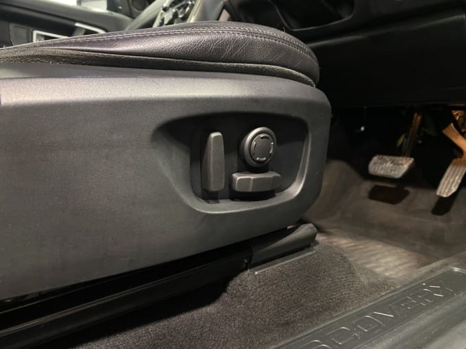 2025 Land Rover Discovery Sport