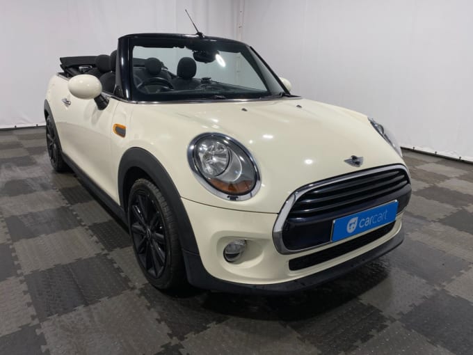 2025 Mini Convertible