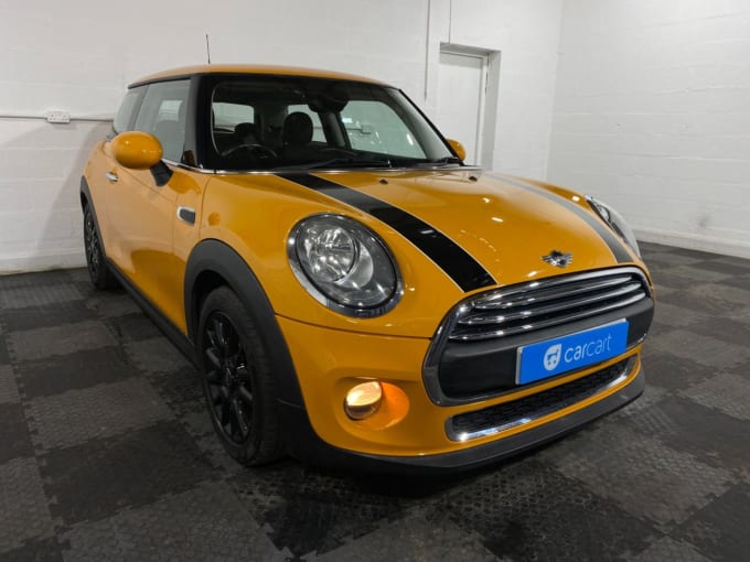 2025 Mini Hatch