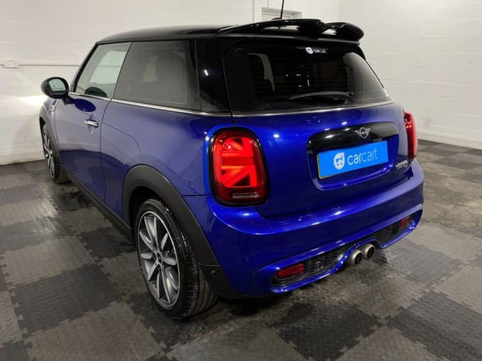 2025 Mini Hatch