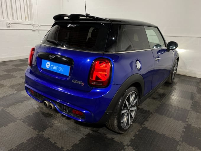 2025 Mini Hatch