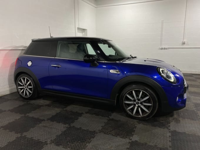 2025 Mini Hatch