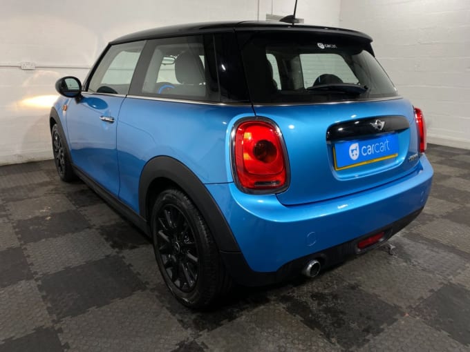 2025 Mini Hatch