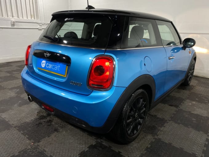 2025 Mini Hatch