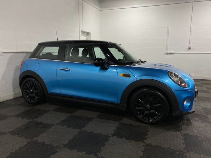 2025 Mini Hatch