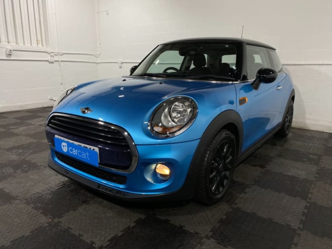 2025 Mini Hatch