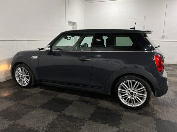 2025 Mini Hatch