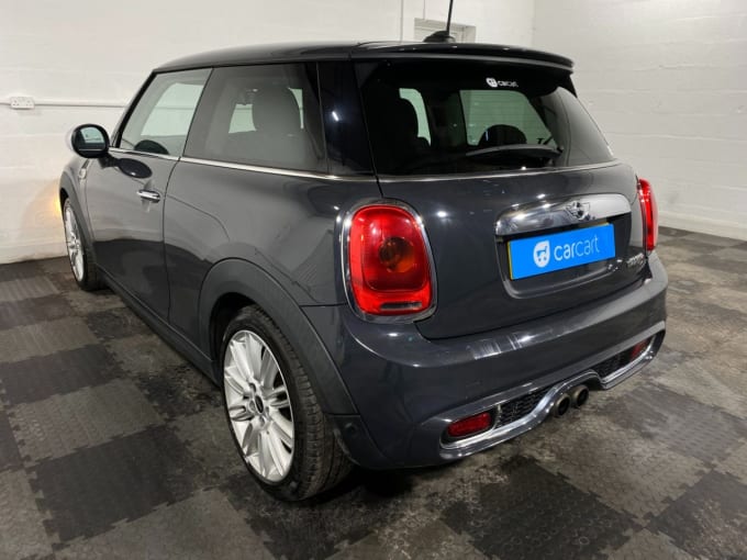 2025 Mini Hatch