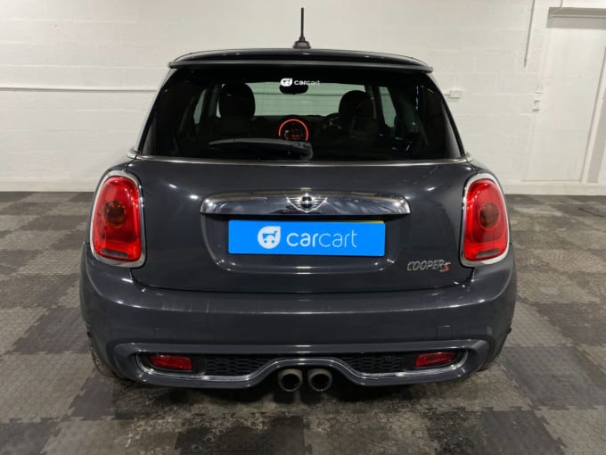 2025 Mini Hatch