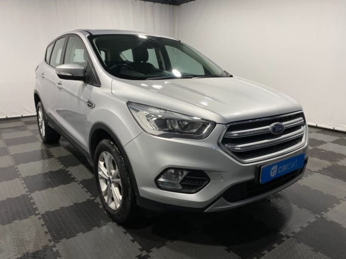 2025 Ford Kuga