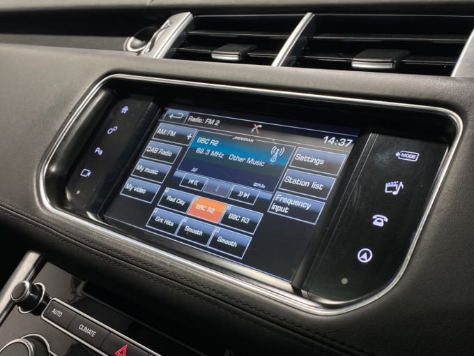 2025 Land Rover Range Rover Sport
