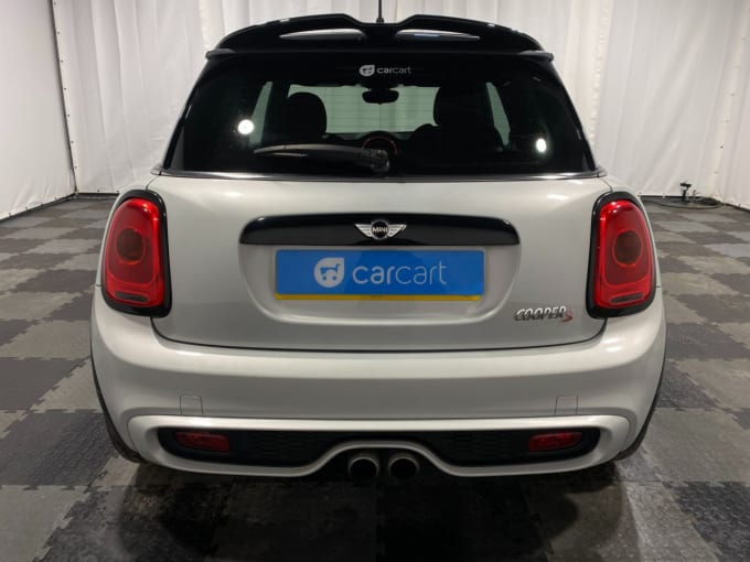 2025 Mini Hatch