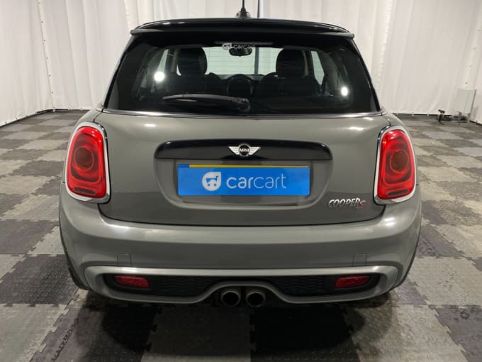 2025 Mini Hatch