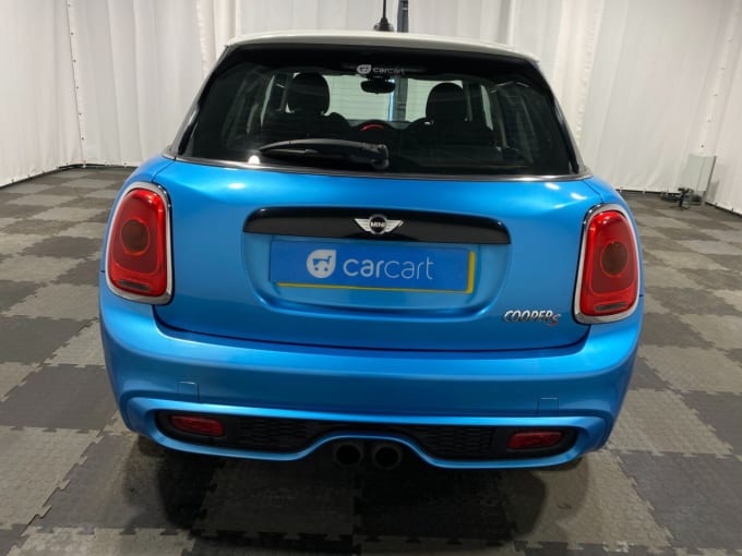 2025 Mini Hatch