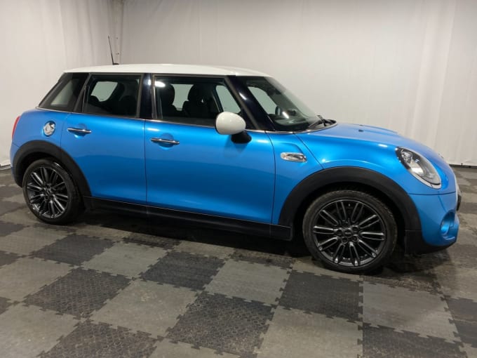 2025 Mini Hatch