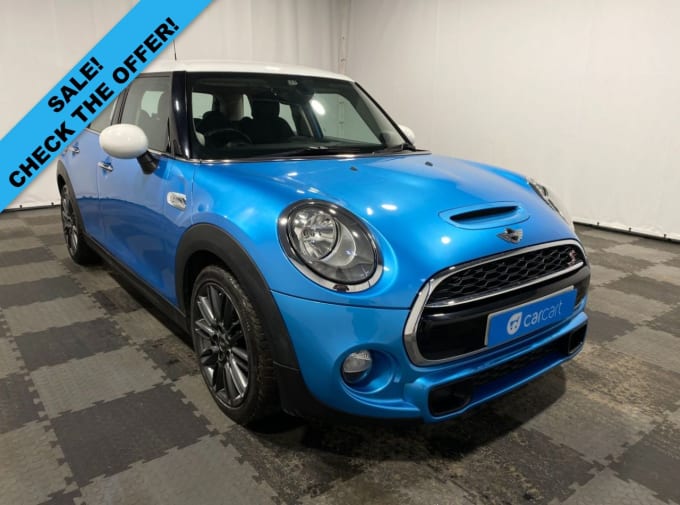 2025 Mini Hatch