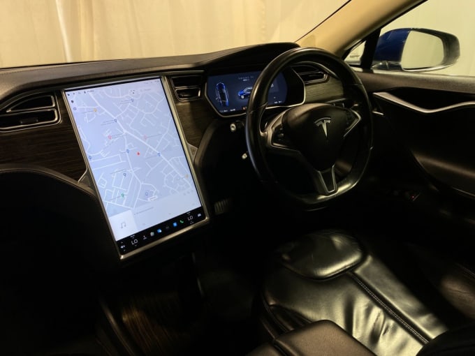 2025 Tesla Model S