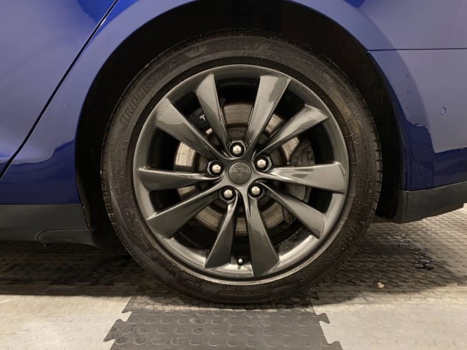 2025 Tesla Model S