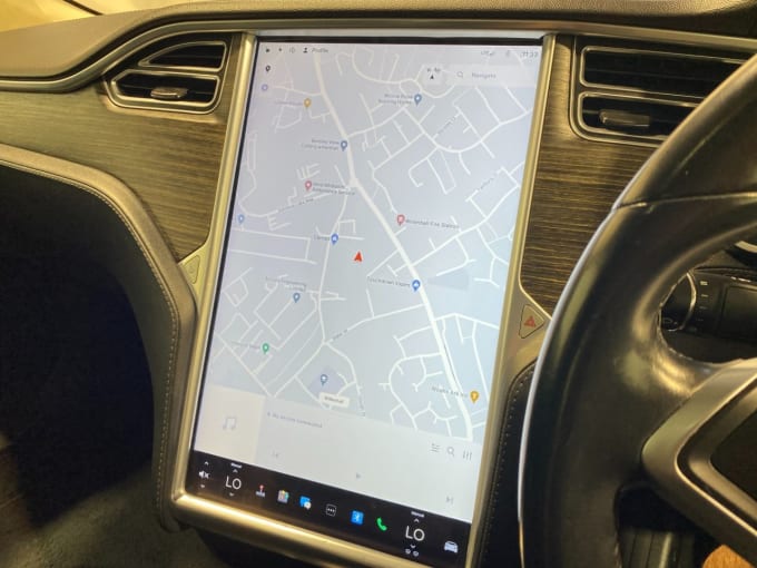 2025 Tesla Model S