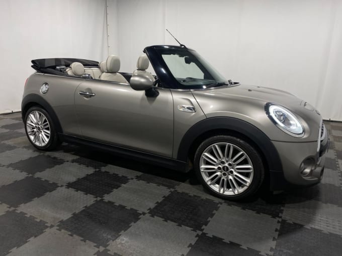 2025 Mini Convertible
