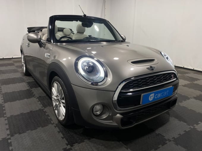 2025 Mini Convertible