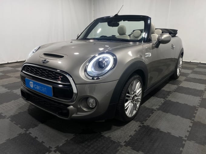 2025 Mini Convertible