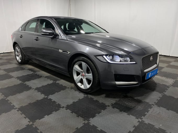 2018 Jaguar Xf