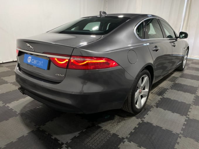 2018 Jaguar Xf