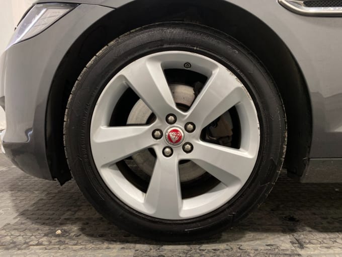 2018 Jaguar Xf