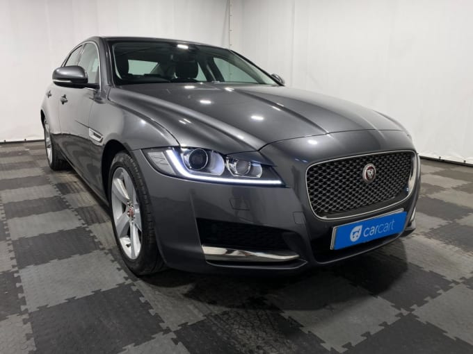 2018 Jaguar Xf