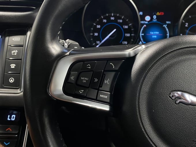 2018 Jaguar Xf