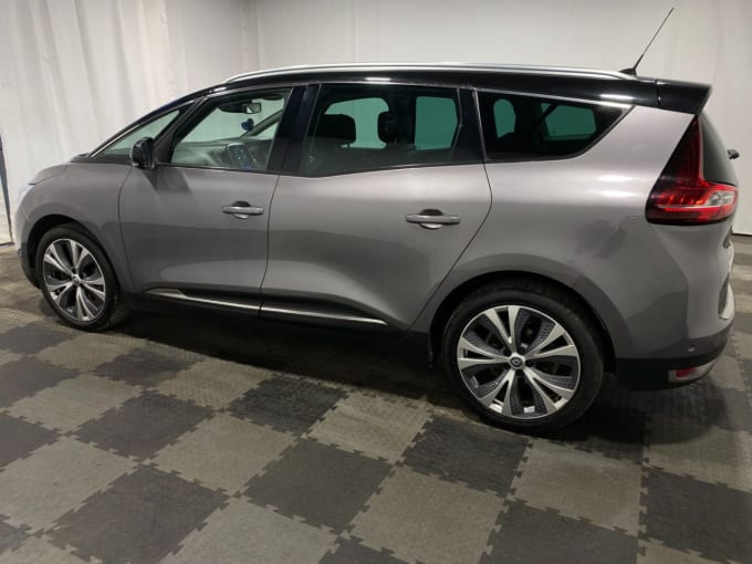 2025 Renault Grand Scenic