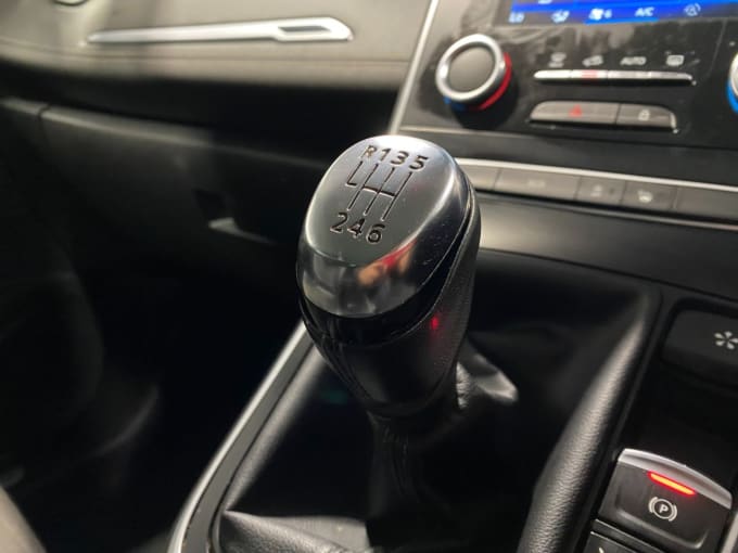 2025 Renault Grand Scenic
