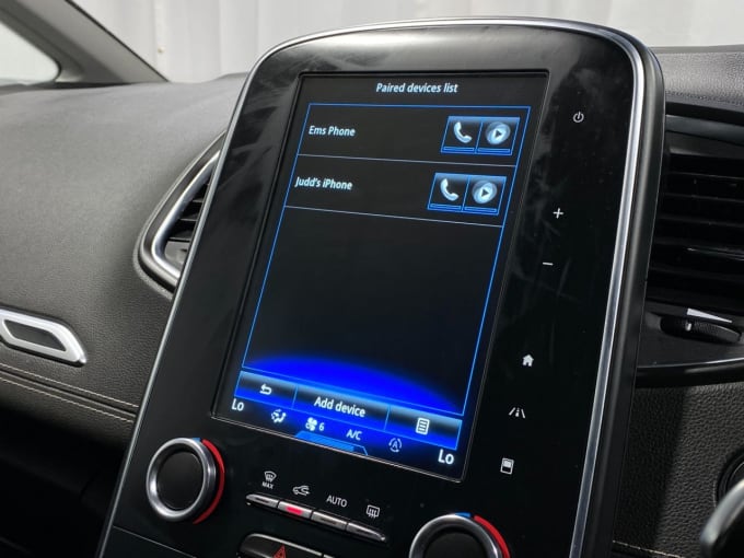 2025 Renault Grand Scenic