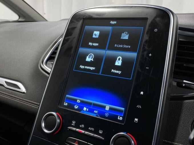 2025 Renault Grand Scenic
