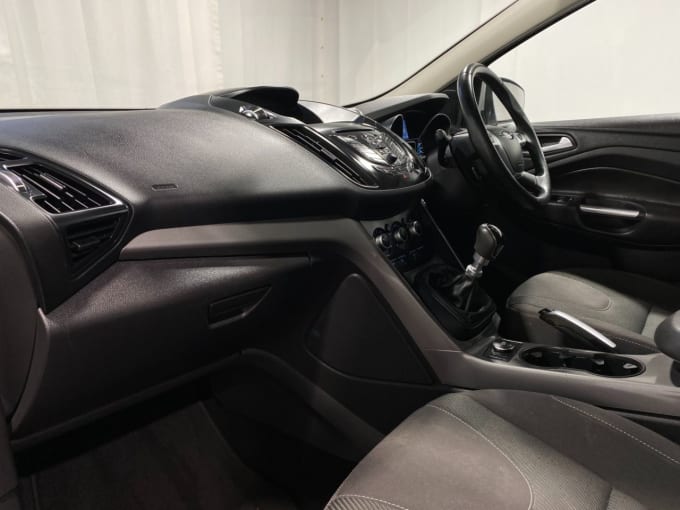 2025 Ford Kuga