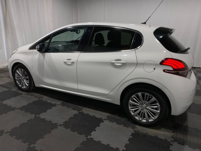 2025 Peugeot 208