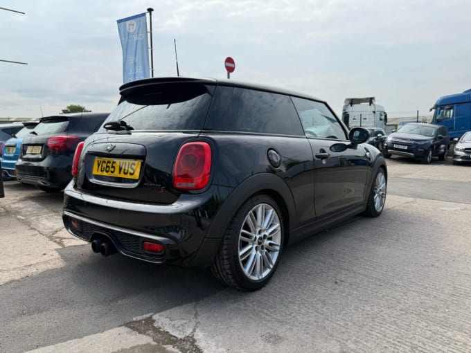 2025 Mini Hatch