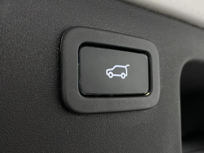 2025 Land Rover Discovery Sport