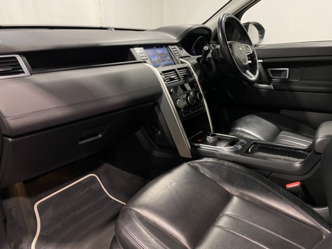 2025 Land Rover Discovery Sport