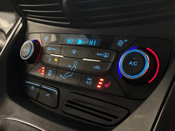 2025 Ford Kuga