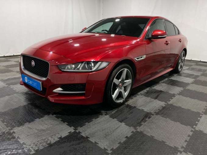 2025 Jaguar Xe