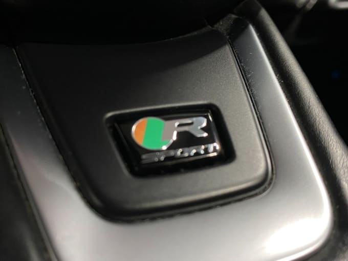 2025 Jaguar Xe