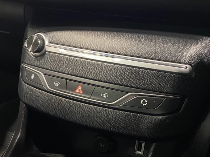 2025 Peugeot 308
