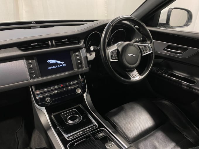 2025 Jaguar Xf