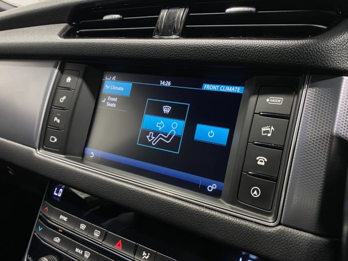 2025 Jaguar Xf