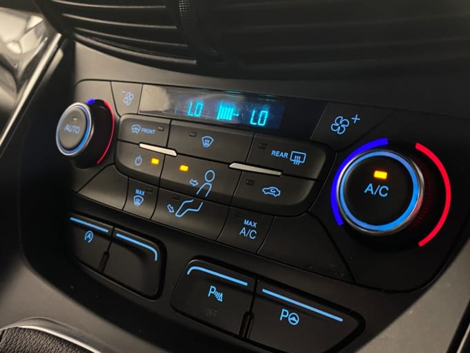 2025 Ford Kuga