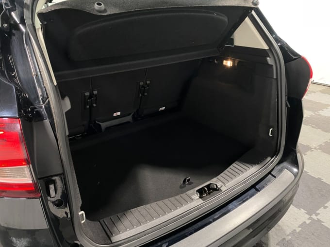 2025 Ford C-max